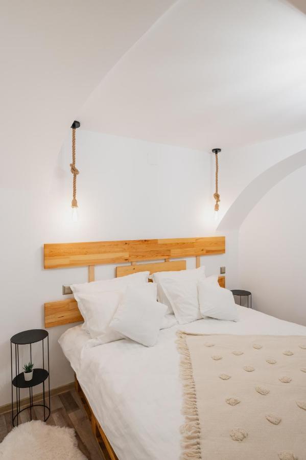 Cozee Studio - In Inima Brasovului Extérieur photo